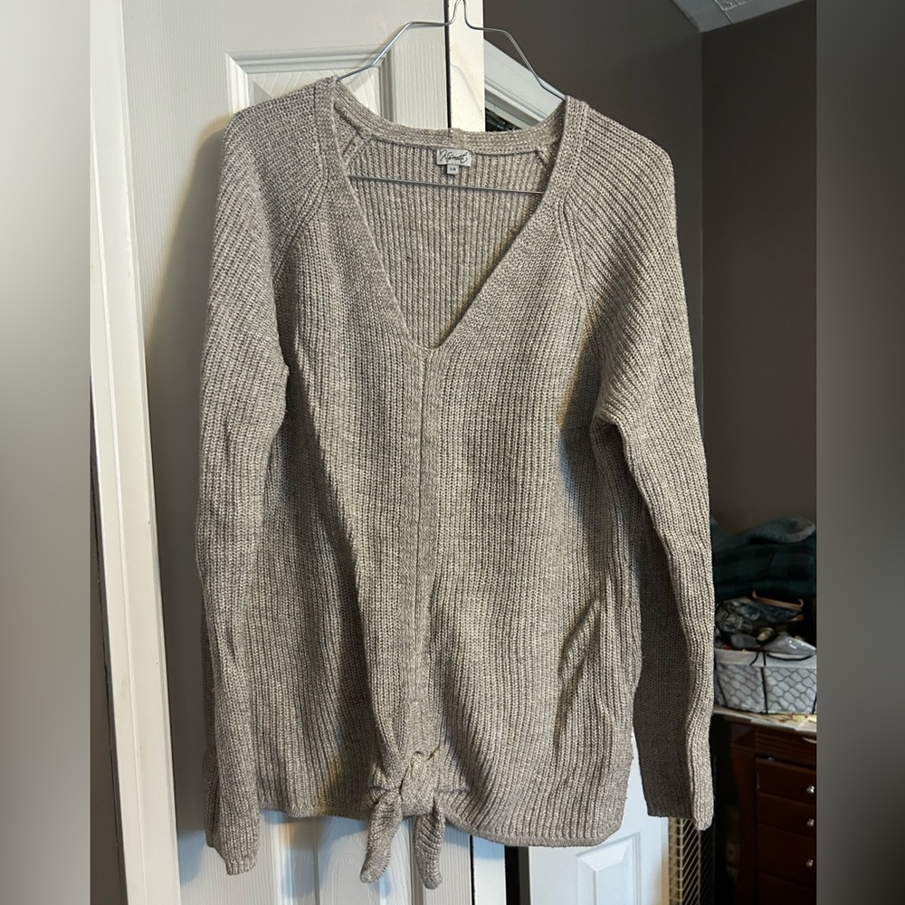 💥Kismet Women's V-Neck Sweater in Light Gray